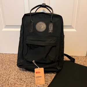 Fjallraven Kanken No. 2 Laptop 15 Black Raven